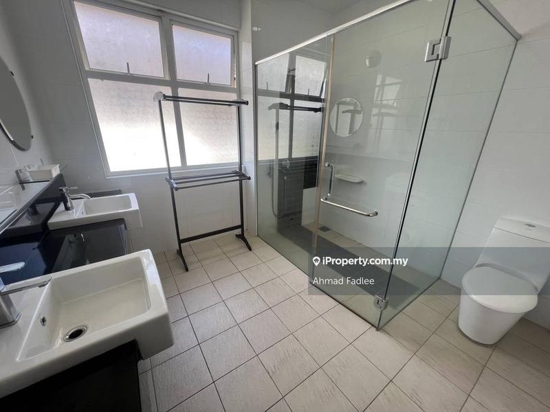Bungalow House untuk Dijual di Kayangan Heights, Shah Alam oleh Ahmad Fadlee - iProperty.com.my