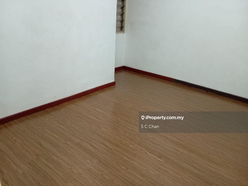 Rumah Pangsa untuk Dijual di Kuchai Entrepreneurs Park oleh S C Chan - iProperty.com.my