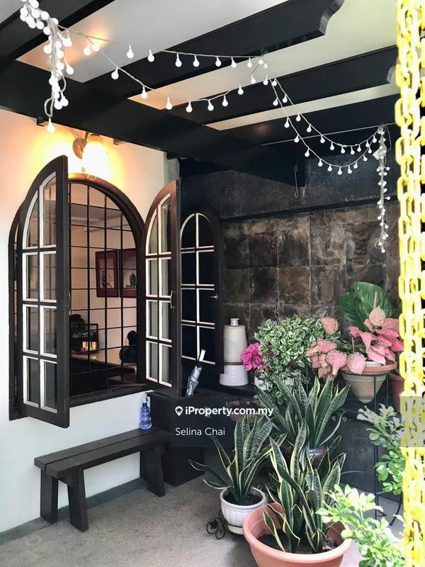 Rumah Teres 2-Tingkat untuk Dijual di Serdang, Seri Kembangan oleh Selina Chai - iProperty.com.my