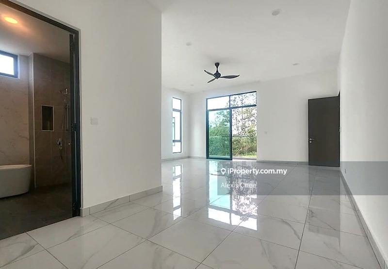 Bungalow House for Sale in Hilltop Mansions, Meru Valley Golf Resort, Ipoh by Alexis Chee - iProperty.com.my
