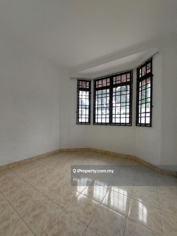 Bungalow House for Sale in Taman U Thant, Ampang by Ally Wong - iProperty.com.my