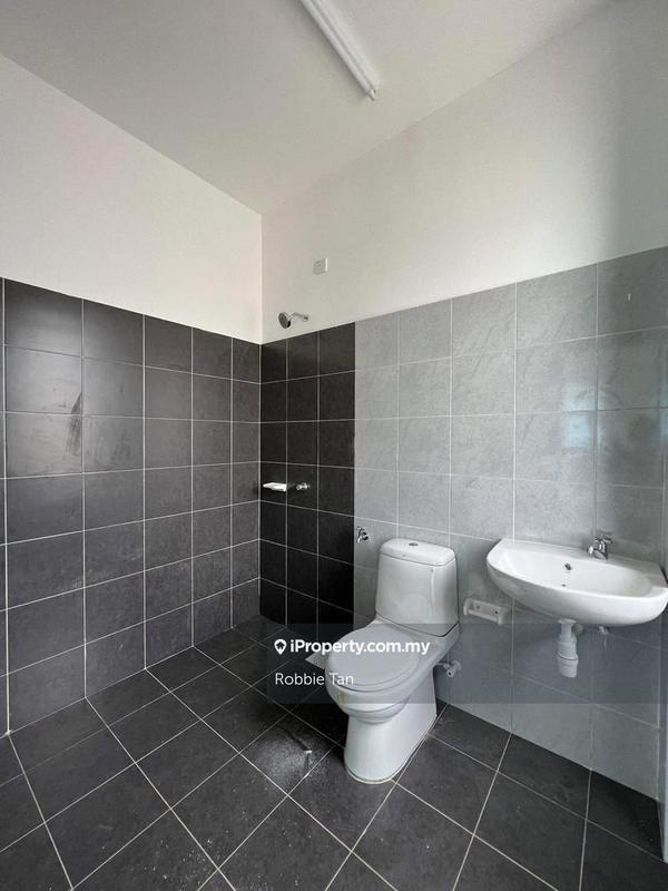 Rumah Berkembar untuk Dijual di Taman Pulai Mutiara, Iskandar Puteri (Nusajaya) oleh Robbie Tan - iProperty.com.my