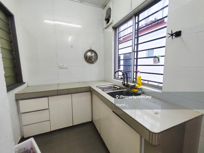 2-storey Terraced House for Sale in TAMAN PUCHONG UTAMA, Puchong by Hann - Kitchen - iProperty.com.my