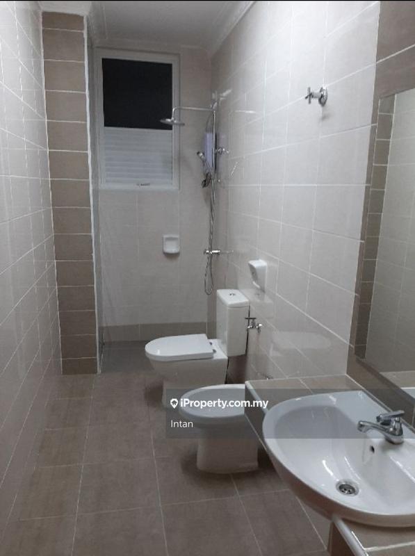 Rumah Berangkai 2 Tingkat untuk Disewa di Ayulestari jln setia perdana, Setia Alam oleh Intan - iProperty.com.my