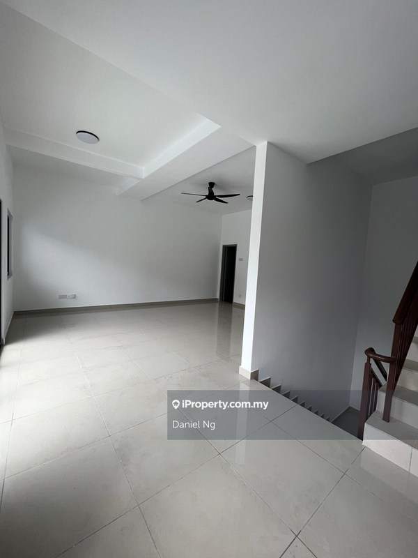Rumah Bandar untuk Dijual di 28 Residence, Taman Orkid, Salak Tinggi, Sepang, S, Sepang oleh Daniel Ng - iProperty.com.my