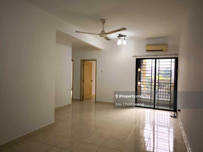 Kondominium untuk Dijual di Pelangi Utama oleh Jessica Leong - Living Room - iProperty.com.my