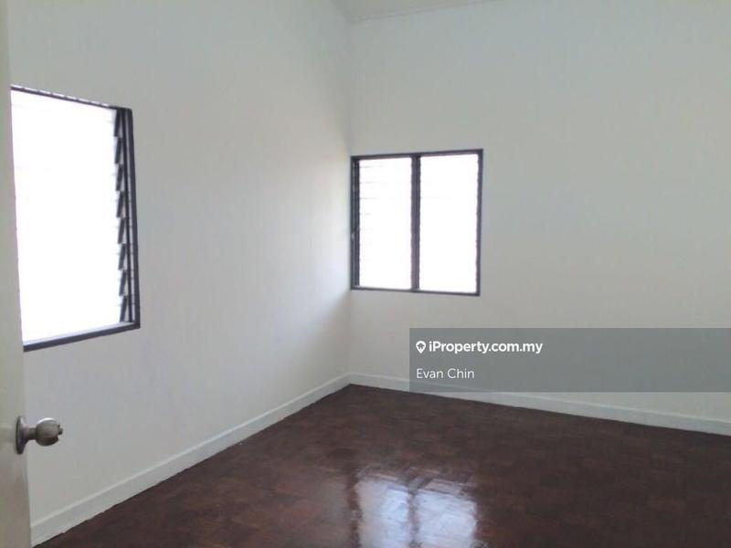 1-storey Terraced House for Sale in Taman Shanghai, Jalan Klang Lama (Old Klang Road) by Evan Chin - iProperty.com.my