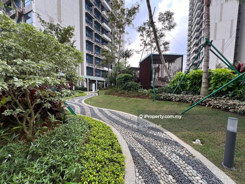 For Sale - Baron Residence @ Lake City