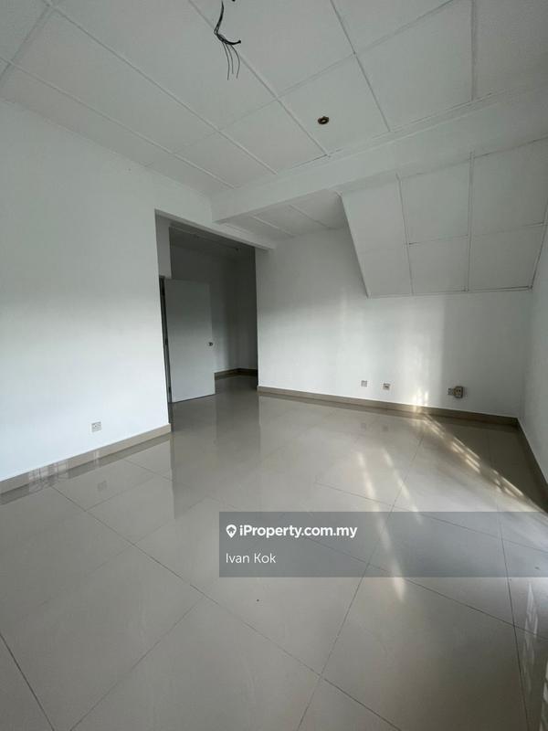 Rumah Teres 2-Tingkat untuk Dijual di Usj 9, Subang Jaya oleh Ivan Kok - iProperty.com.my