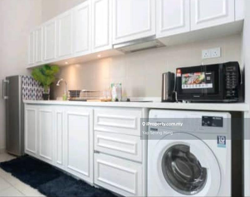 Kediaman Servis untuk Dijual di i-SOHO @ i-City oleh Yap Seong Ming - iProperty.com.my
