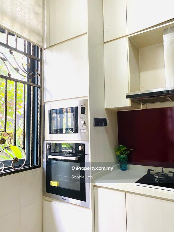 Semi-Detached House for Sale in Equine park, Seri Kembangan by Sophia Loh - iProperty.com.my
