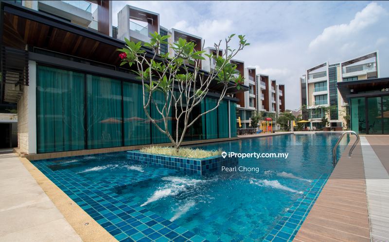 Townhouse for Rent in Taman Bukit Serdang, Seri Kembangan by Pearl Chong - iProperty.com.my