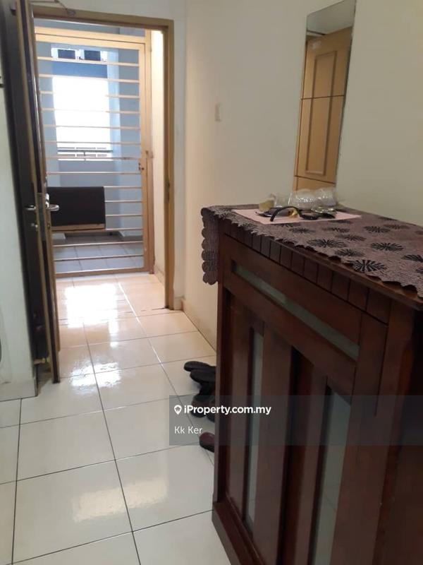 Residensi Servis untuk Disewa di E-Tiara oleh Kk Ker - iProperty.com.my