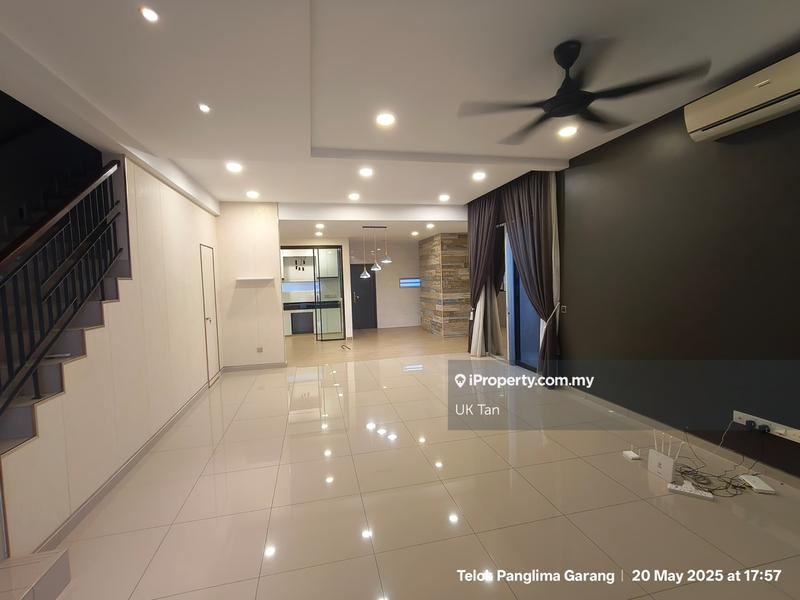Rumah Teres untuk Dijual di qi6mk, Telok Panglima Garang oleh UK Tan - iProperty.com.my