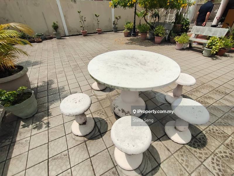 Rumah Berkembar untuk Dijual di Usj 5, Subang Jaya oleh Stella Seng - iProperty.com.my