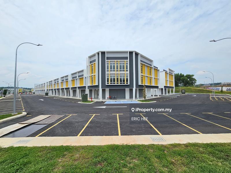 Shop for Rent in Bandar Tasik Puteri, Rawang by ERIC HEE - Exterior - iProperty.com.my