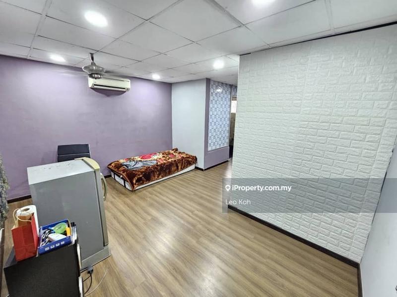 1.5-storey Terraced House for Sale in Taman Bukit Kuchai, Bandar Kinrara by Leo Koh - iProperty.com.my