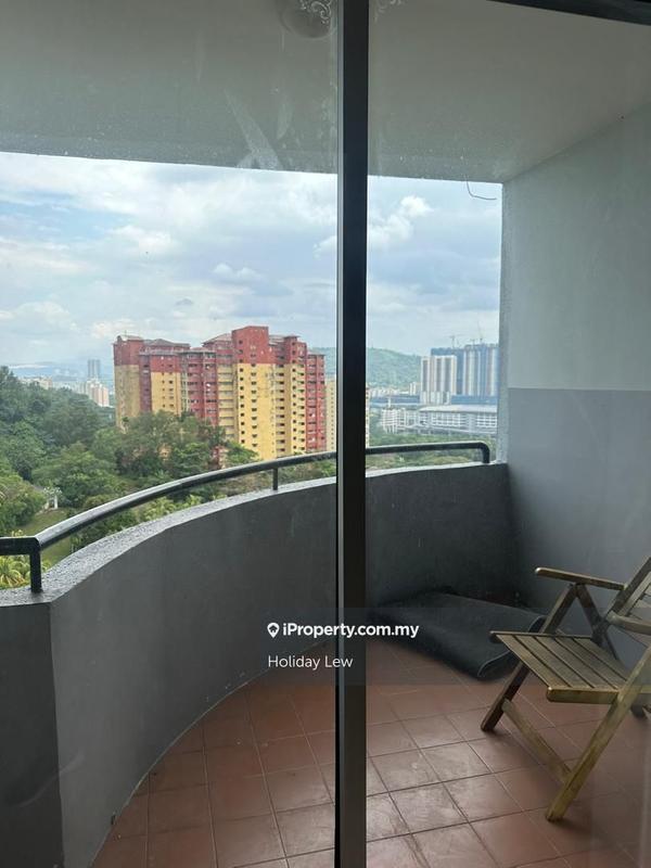 Condominium for Sale in Amadesa Resort Condominium by Holiday Lew - iProperty.com.my