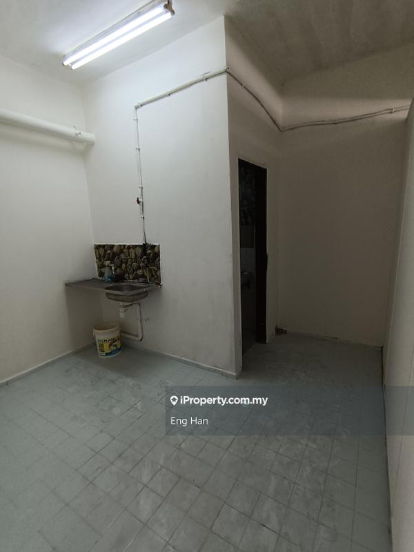 Kedai untuk Dijual di Taman Overseas Union (Taman Oug), Jalan Klang Lama (Old Klang Road) oleh Eng Han - iProperty.com.my