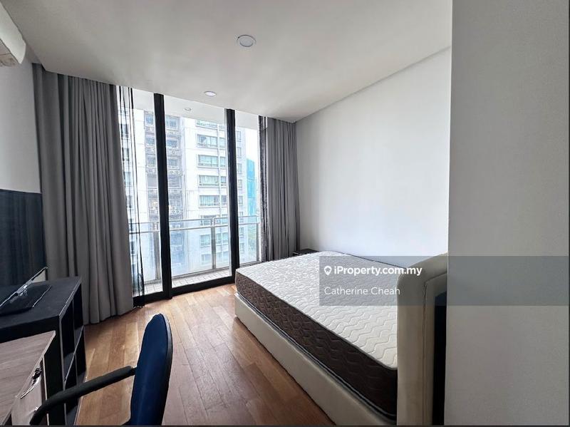 For Sale - 6 CapSquare