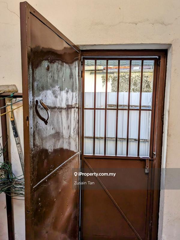 Shop-Office for Sale in 2 Storey Heritage House Near Times Square, George Town by Zusain Tan - iProperty.com.my