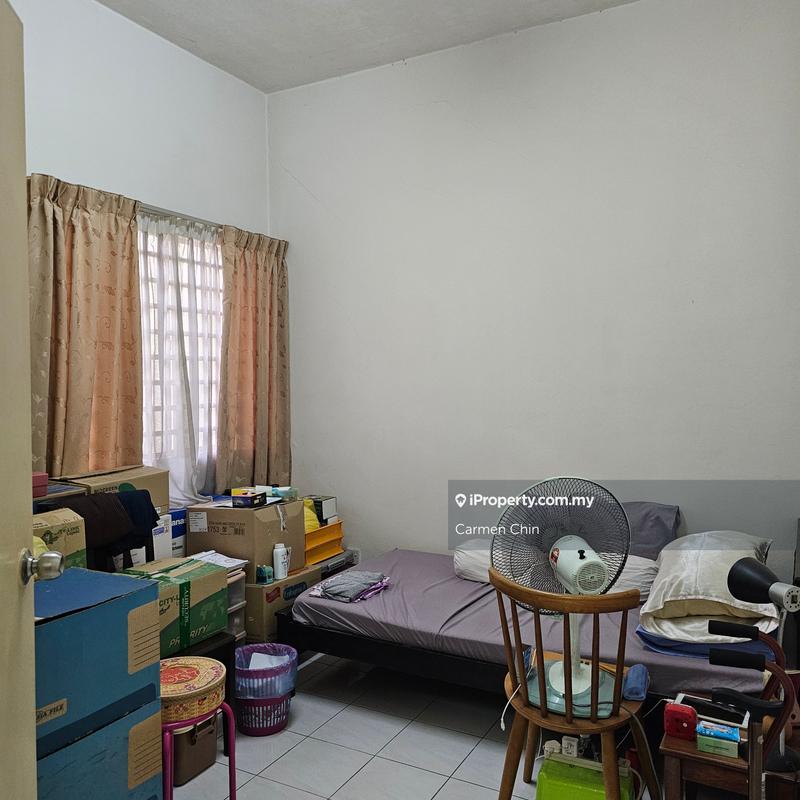 Rumah Berangkai 2 Tingkat untuk Dijual di Bandar Puteri Puchong, Puchong oleh Carmen Chin - 4th room - iProperty.com.my