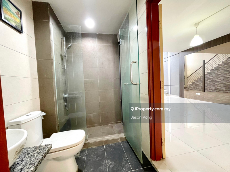 3-storey Terraced House for Sale in Lake Fields, Sungai Besi by Jason Vong - iProperty.com.my