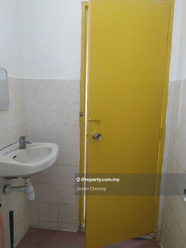 Rumah Teres 2-Tingkat untuk Dijual di Taman Bukit Serdang, Seri Kembangan oleh Joson Choong - iProperty.com.my