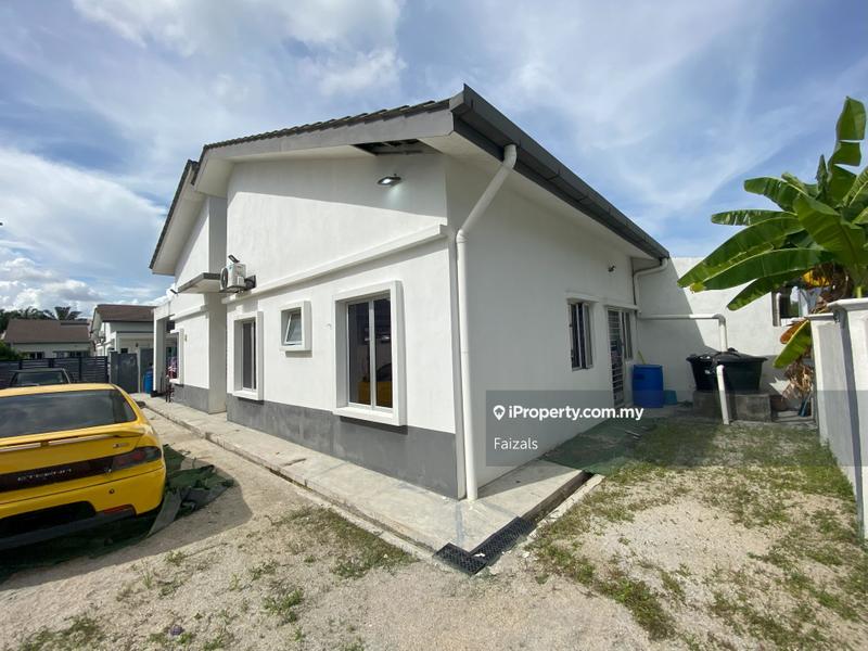 Rumah Berkembar untuk Dijual di Shah Alam, Selangor oleh Faizals - iProperty.com.my