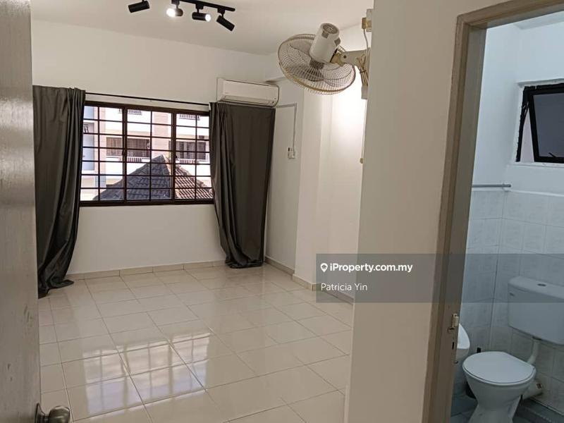 For Sale - Kenanga (Park View Court)