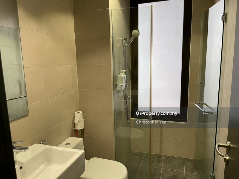 For Sale - 8 Kia Peng