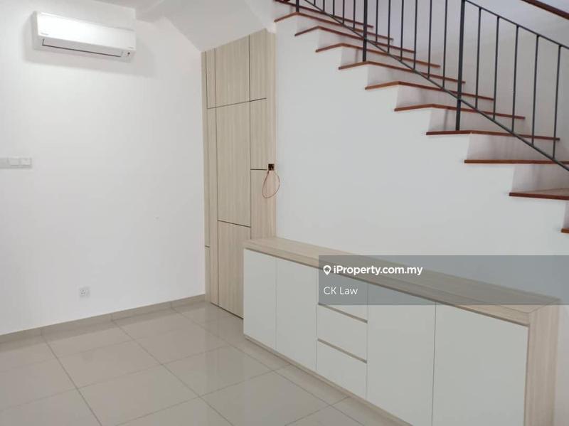 Rumah Teres 2-Tingkat untuk Dijual di Kajang East, Semenyih oleh CK Law - iProperty.com.my