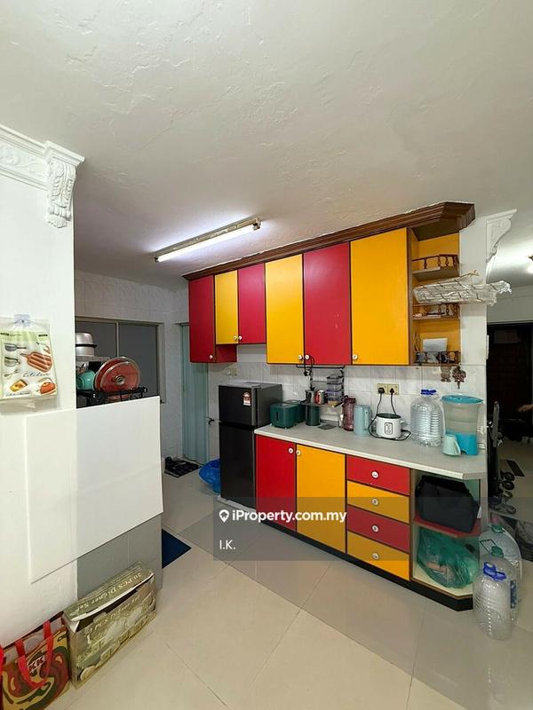 Rumah Flat untuk Dijual di Lestari Apartment oleh I.K. - Kitchen - iProperty.com.my