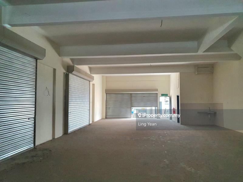 Shop / Office untuk Dijual di Pusat Bandar Putra Permai, Seri Kembangan oleh Ling Yean - iProperty.com.my