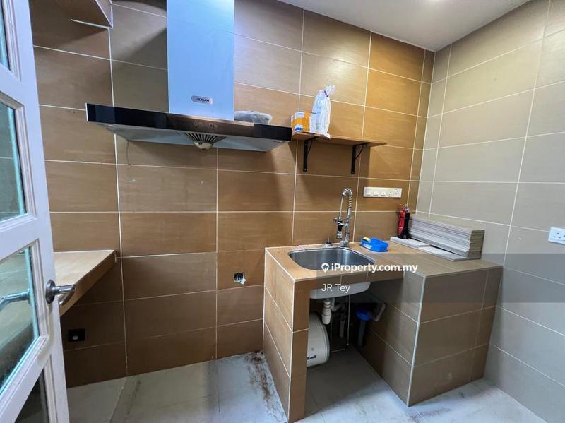 Kondominium untuk Dijual di Seri Hijauan oleh JR Tey - iProperty.com.my