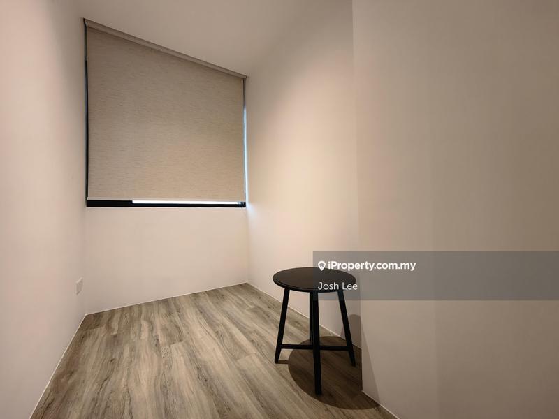 For Sale - Lumi Tropicana