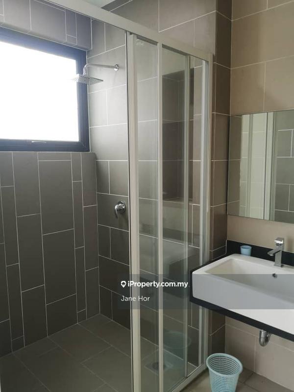 Rumah Berangkai 3 Tingkat untuk Dijual di 16 Sierra, Puchong oleh Jane Hor - iProperty.com.my