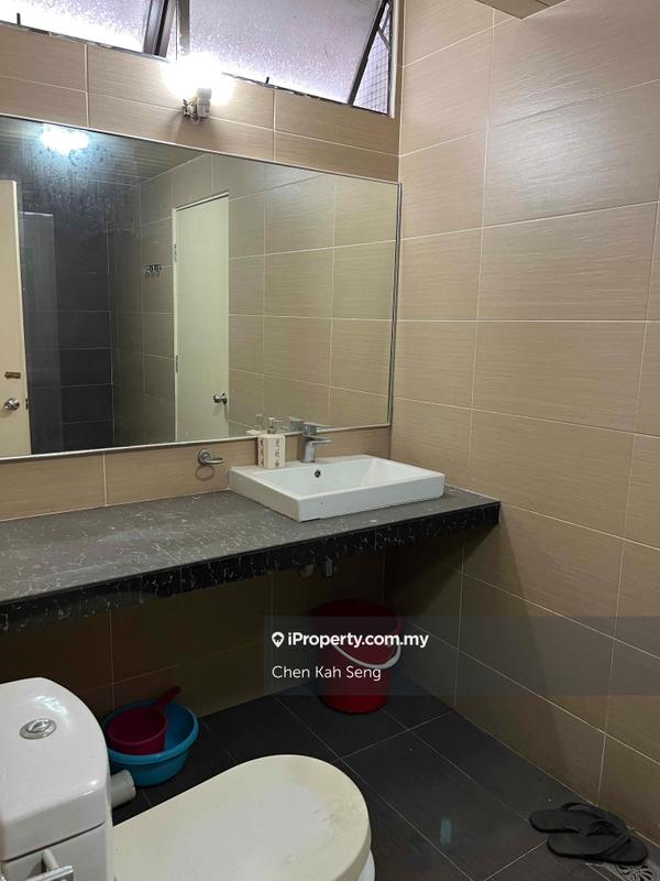 Kediaman Servis untuk Dijual di Fahrenheit 88 (KL Plaza Suites) oleh Chen Kah Seng - iProperty.com.my