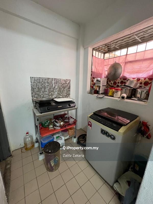Pangsapuri untuk Dijual di Iris Apartment oleh Zalifa Zakaria - iProperty.com.my