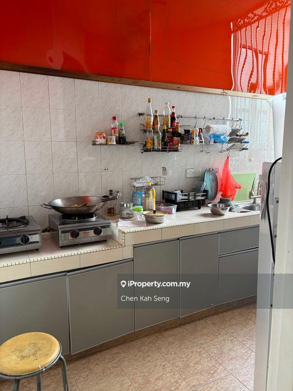 Condominium for Sale in Robson Condominium by Chen Kah Seng - iProperty.com.my
