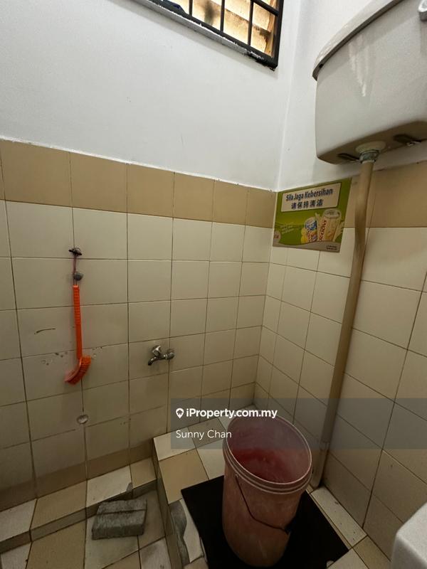Kedai untuk Dijual di Serdang Lama, Seri Kembangan oleh Sunny Chan - iProperty.com.my