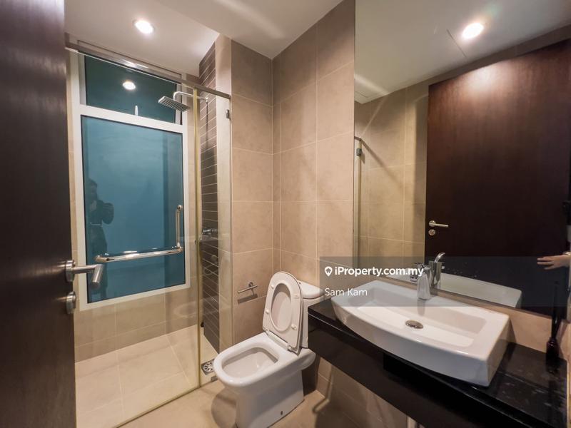 For Rent - Gurney Paragon