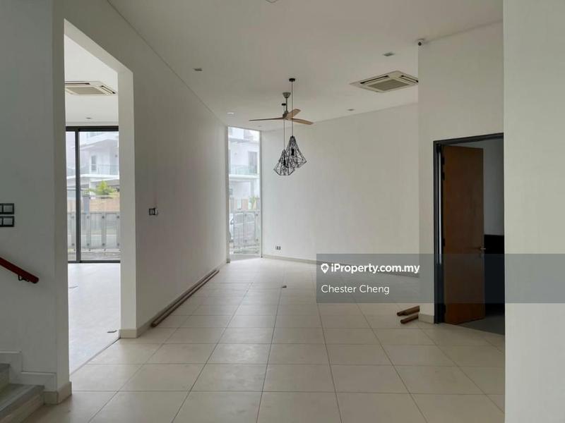 Bungalow House for Sale in Subang Heights, Subang Jaya by Chester Cheng - iProperty.com.my