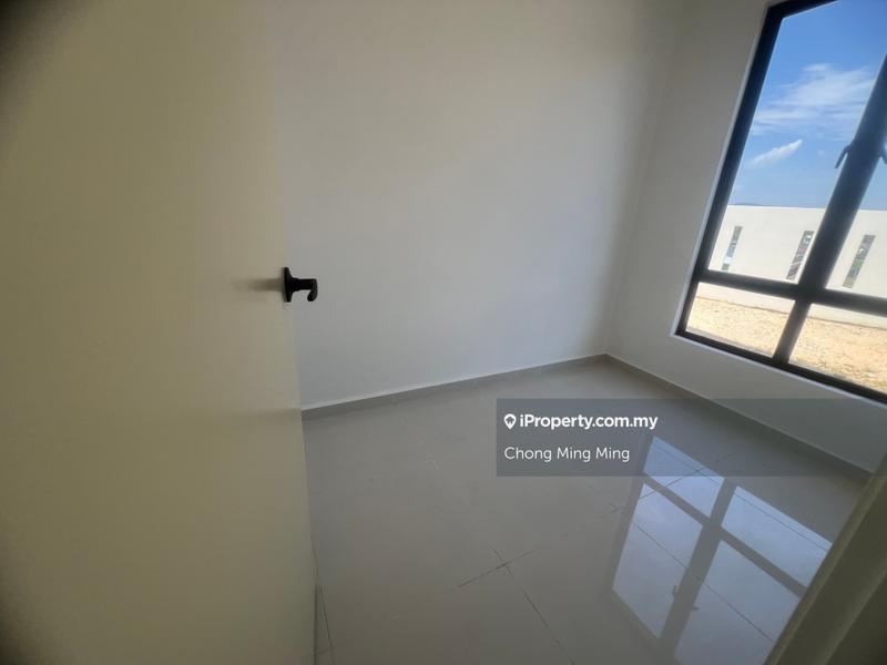 Rumah Berkembar untuk Dijual di Taman Bukit Nuri Indah, Rasah oleh Chong Ming Ming - iProperty.com.my