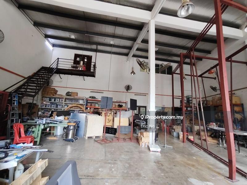 Kilang Teres untuk Dijual di Taman Perindustrian Taming Jaya, Balakong oleh Eric Ng - iProperty.com.my