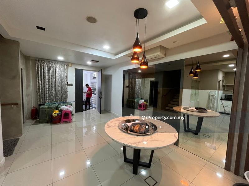 Rumah Berangkai 4 Tingkat untuk Dijual di Canary Residence Taman Cheras Hartamas, Cheras oleh Danilo Lim - iProperty.com.my