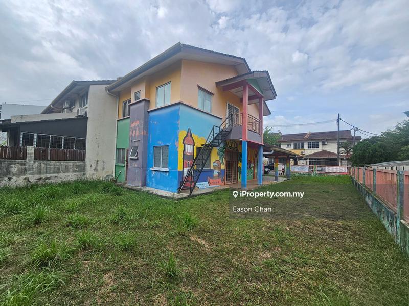 2-storey Terraced House for Sale in Pusat Bandar Putra Permai, Seri Kembangan by Eason Chan - iProperty.com.my