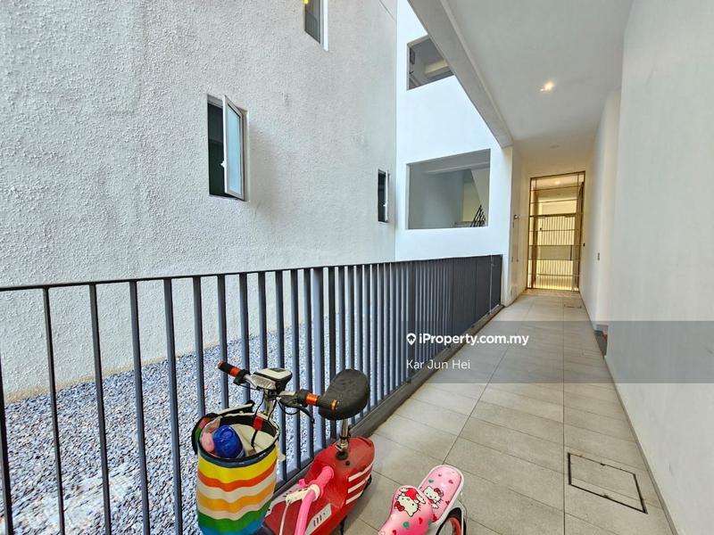 For Sale - Emerald Hill