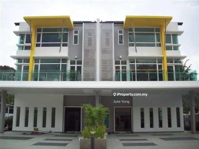 Semi-Detached House for Sale in Laman Damaisari @ Mont Kiara, Segambut by Julie Yong - iProperty.com.my