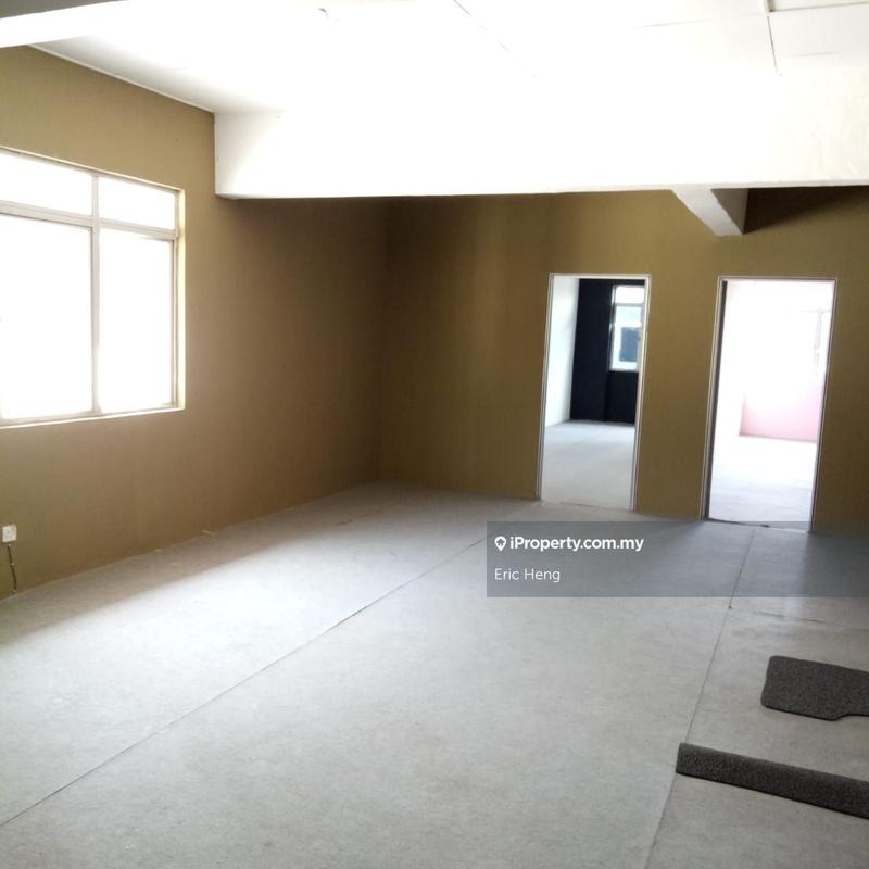 Kedai untuk Dijual di High ROI, 4 Sty End lot Shop @ Taman Mas, Puchong oleh Eric Heng - iProperty.com.my